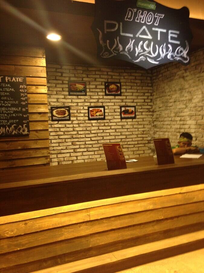 D'Hot Plate terdekat Restoran dan Tempat Makan Amerika terdekat di