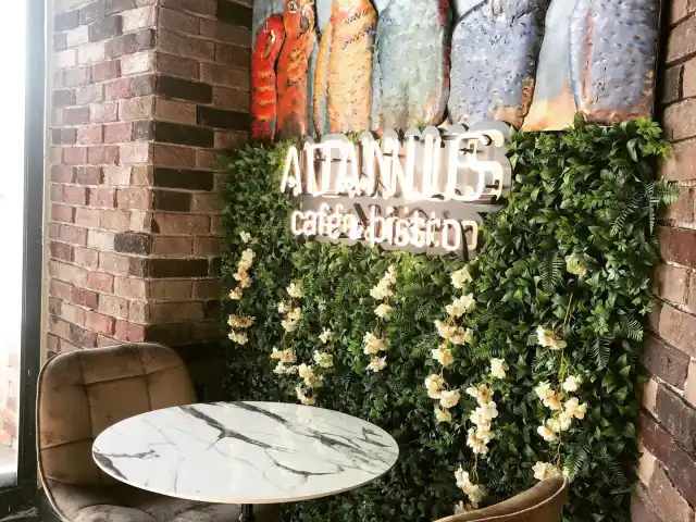 Adanus Börek Cafe Bistro'nin yemek ve ambiyans fotoğrafları 4
