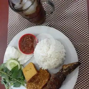 Gambar Makanan Pecel lele Jaya 4