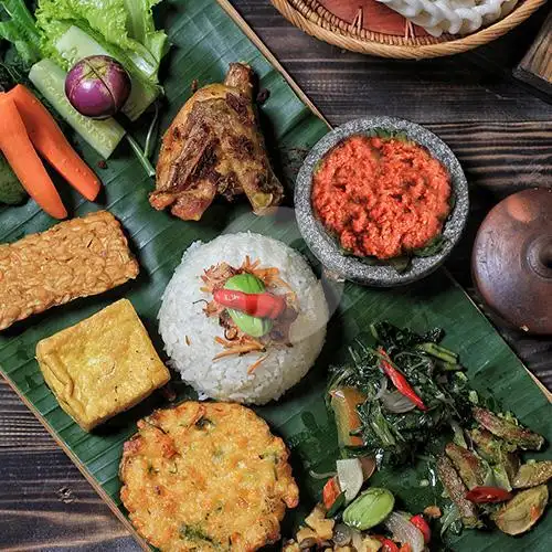 Gambar Makanan Resto Khas Sunda Seeng Nini, Tebet 4