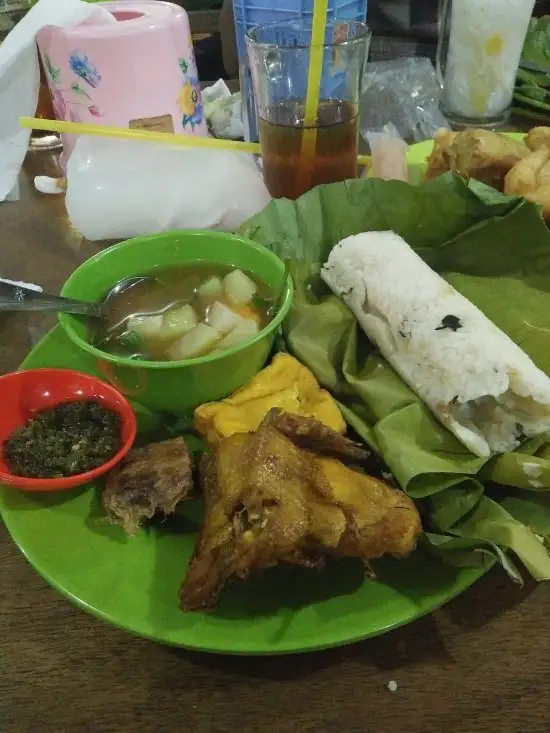 Gambar Makanan Warung Nasi Tutug Oncom 1