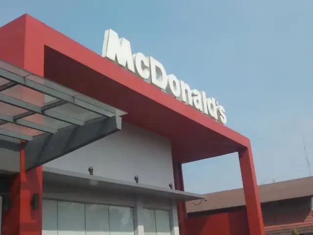 Gambar Makanan McDonald's Waru 3