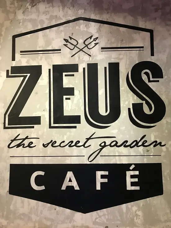 ZEUS CAFE' the Secret Garden