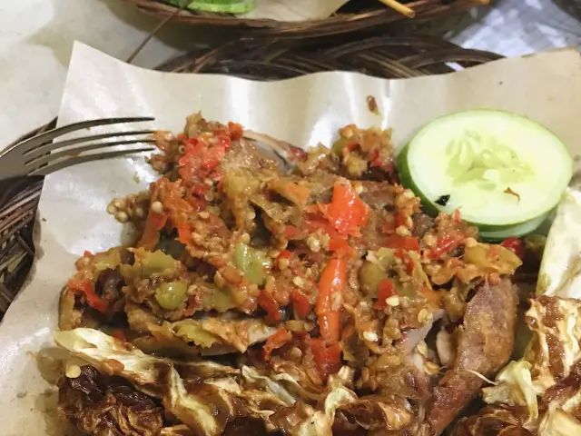 Gambar Makanan Ayam Gepuk Sambal Bawang Pak Gembus 15