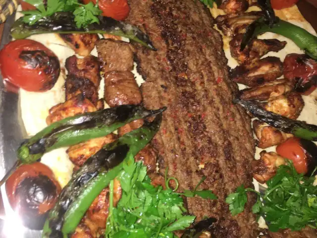 Gözde Adana Kebapçısı'nin yemek ve ambiyans fotoğrafları 25