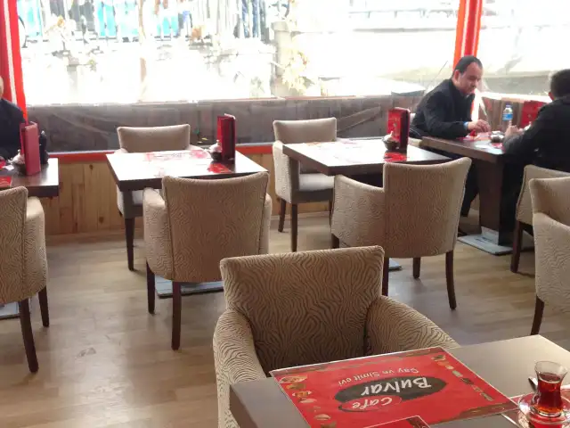 Bulvar Cafe'nin yemek ve ambiyans fotoğrafları 3