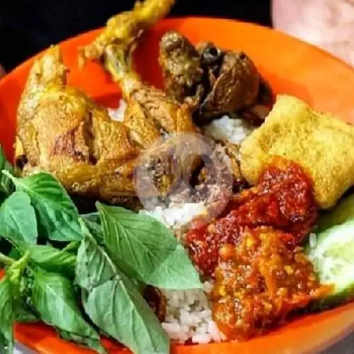 Gambar Makanan Pecel Lele Artomoro, Gang Langgar 3