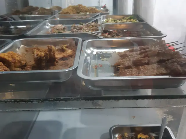 Gambar Makanan Nasi Uduk Ibu Sumi 3