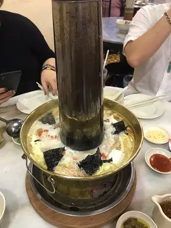 Yi Bing Qing Fish Head Steamboat Food Photo 4