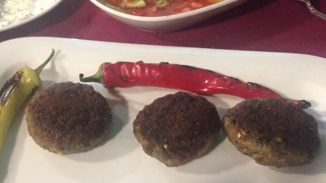 Askerin Yeri Kofte Pirzola