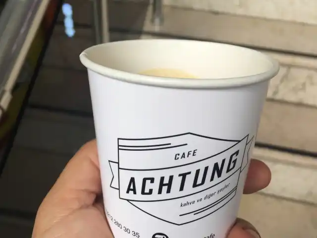 acthung cafe'nin yemek ve ambiyans fotoğrafları 4