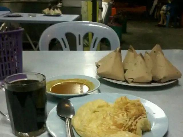 Uncle Auntie Roti Canai Food Photo 2