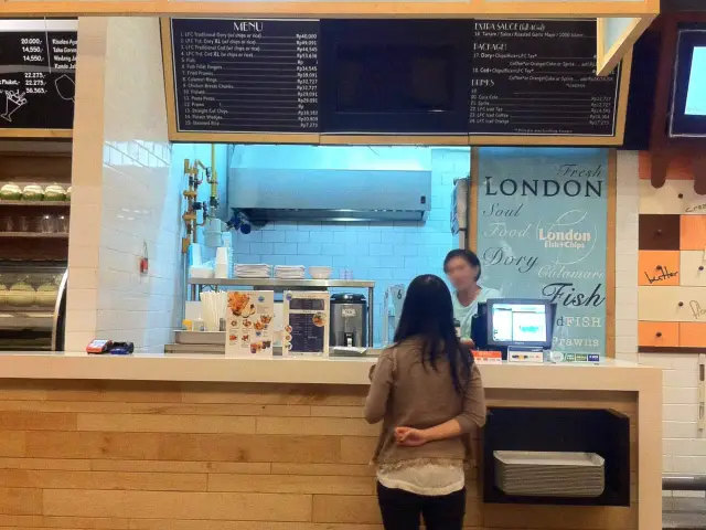 Gambar Makanan London Fish + Chips 7