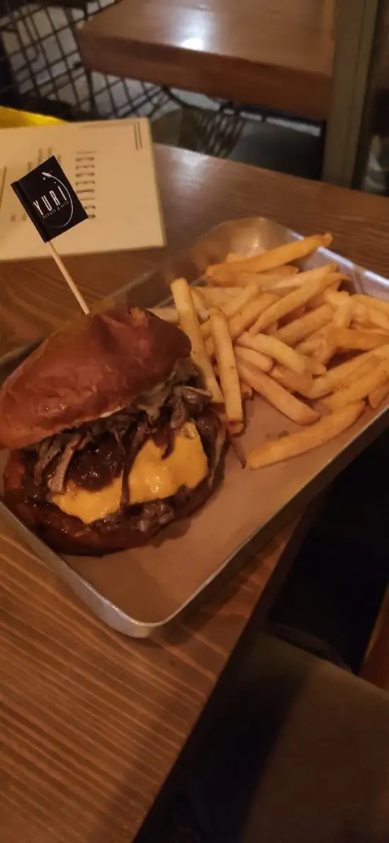 Yuri Burger'nin yemek ve ambiyans fotoğrafları 14