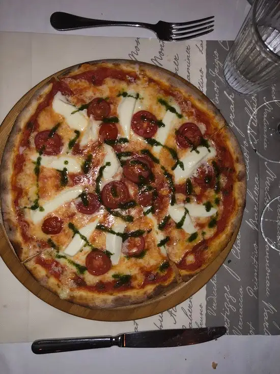 Fiore Italian Restaurant - Pizzeria'nin yemek ve ambiyans fotoğrafları 57