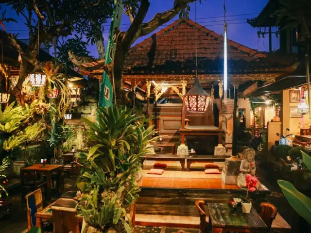 Gambar Makanan Warung D'Ubud 9