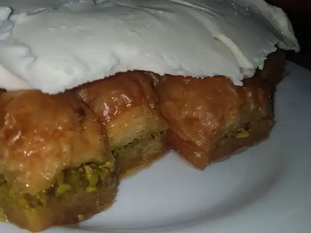 Güzelyurt Nur Pastanesi'nin yemek ve ambiyans fotoğrafları 1
