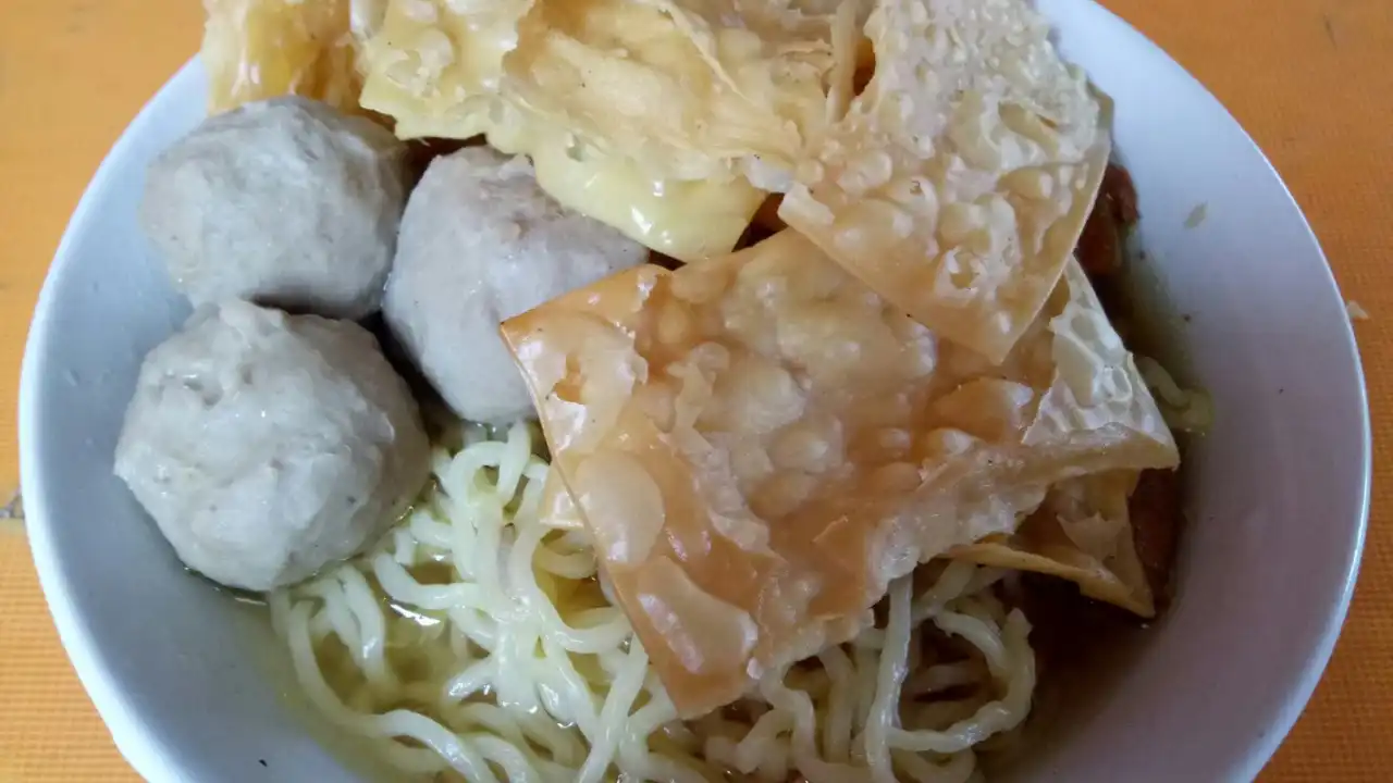 Baso Kolor Ijo Yova Supermart