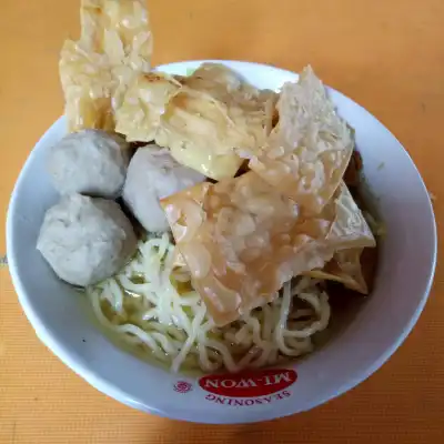 Baso Kolor Ijo Yova Supermart