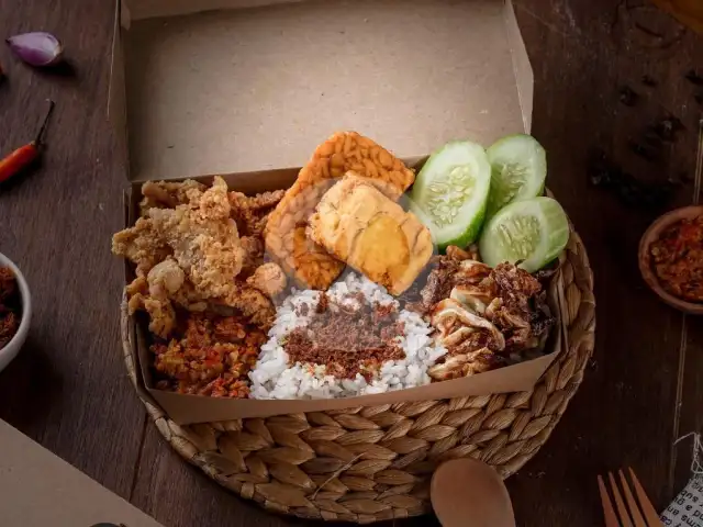 Gambar Makanan Nasi Kulit Mak Judes, Mangga Besar 8