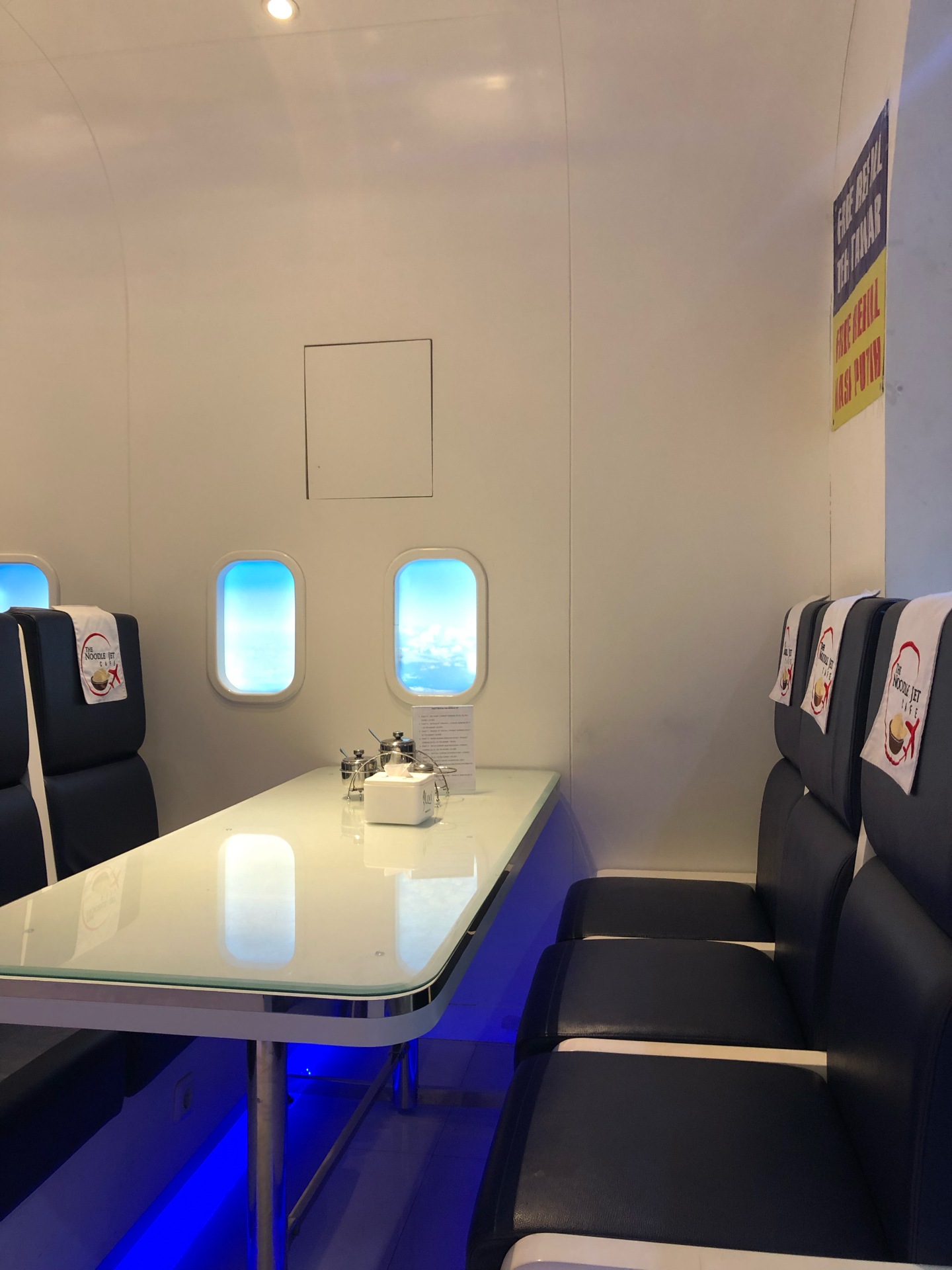 The Noodle Jet Cafe terdekat Restoran dan Tempat Makan Indonesia