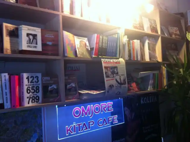 Omjore Kitap&Cafe'nin yemek ve ambiyans fotoğrafları 12