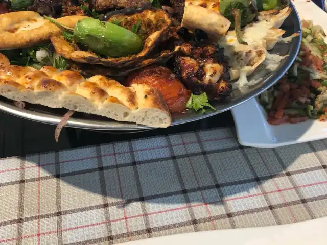 Urfa Karakeçili Şark Sofrası'nin yemek ve ambiyans fotoğrafları 1