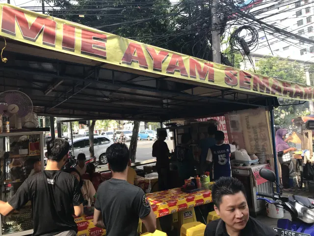 Gambar Makanan Bakmi Ayam Semarang 2