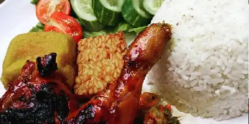 Ayam Bakar Madu Sumbaraya