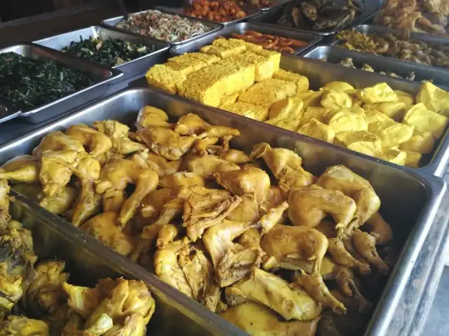 Gambar Makanan Ayam Goreng Aroma 3 14