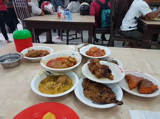 Gambar Makanan Nasi Kapau Hj Uni Emi 15