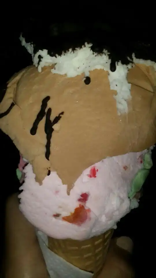 Kahraman Maraş DondurmA'nin yemek ve ambiyans fotoğrafları 1