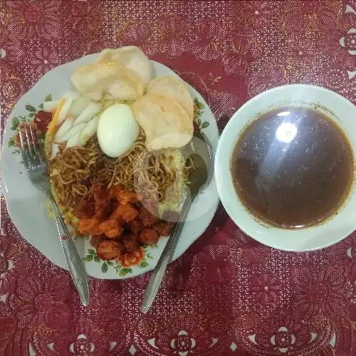 Gambar Makanan Warung Nasi Kuning Bagadang Hj. Teo, Maccini Raya 1