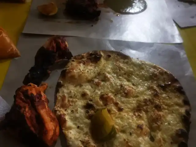 Uncle Aru's Naan/Tandoori Corner Food Photo 1