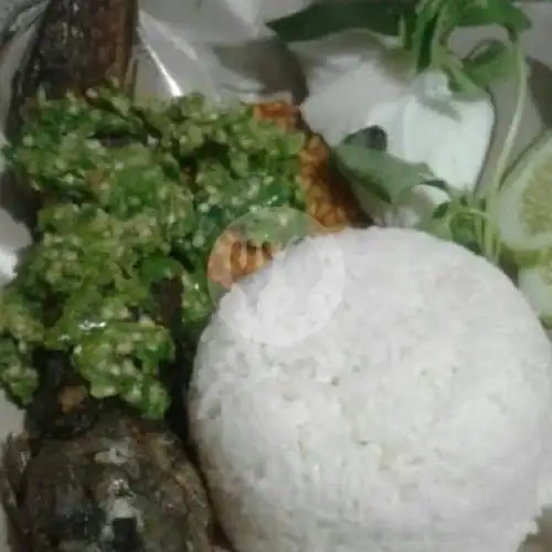 Gambar Makanan Banyu Mili, Jl. Permai Raya 3