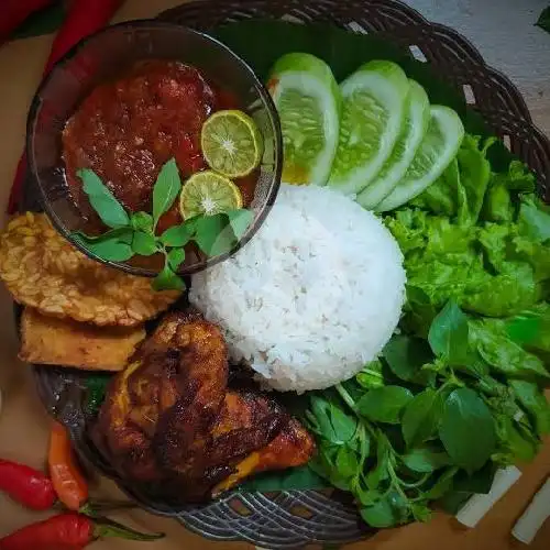 Gambar Makanan Ayam Geprek & Ayam Bakar Khalisa, Bukit Kecil 3