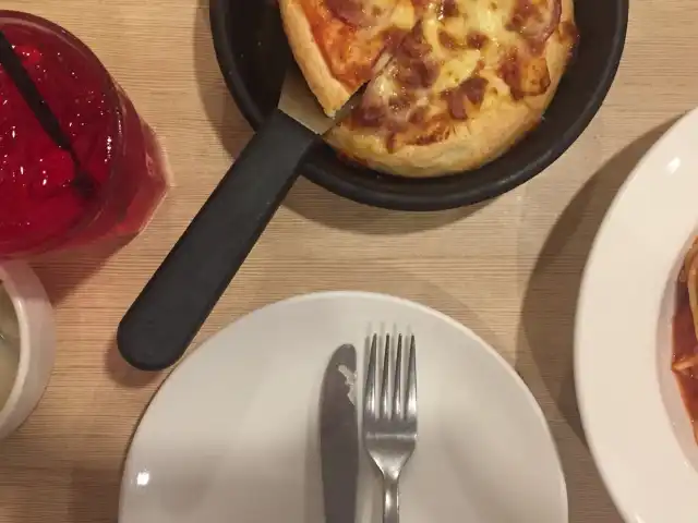 Pizza Hut Food Photo 14