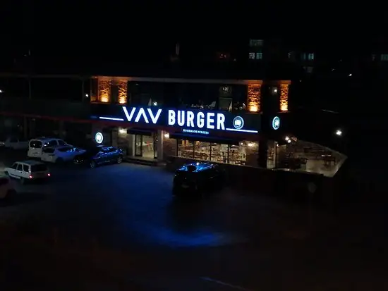 VAV Burger Sakarya Şubesi'nin yemek ve ambiyans fotoğrafları 1