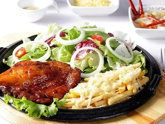 Gambar Makanan BBQ Chicken Premium Cafe 3