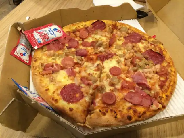 Gambar Makanan Domino's Pizza 13