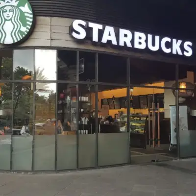 Starbucks Paragon Mall