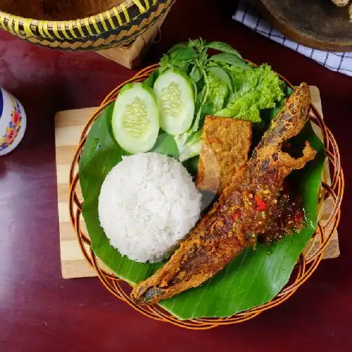 Gambar Makanan Ayam Penyet Cindelaras, Ringroad 2