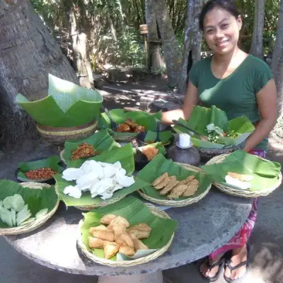 Balinese Organic Traditional Food and Culture Experience