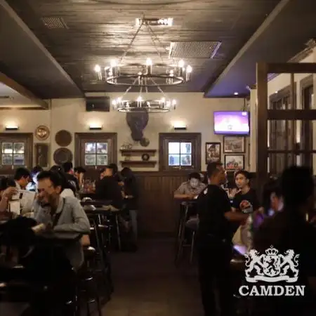 Camden Bar Cikini