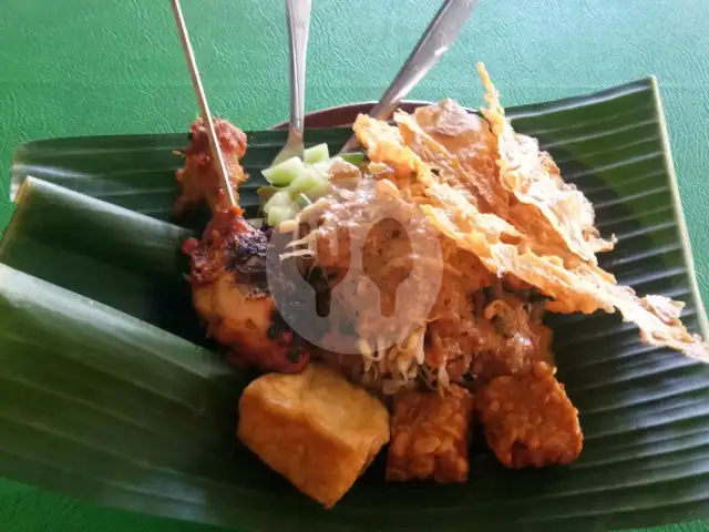 Gambar Makanan Nasi Pecel Pincuk Sambal Tumpang Marem Nganjuk, Teuku Umar 11