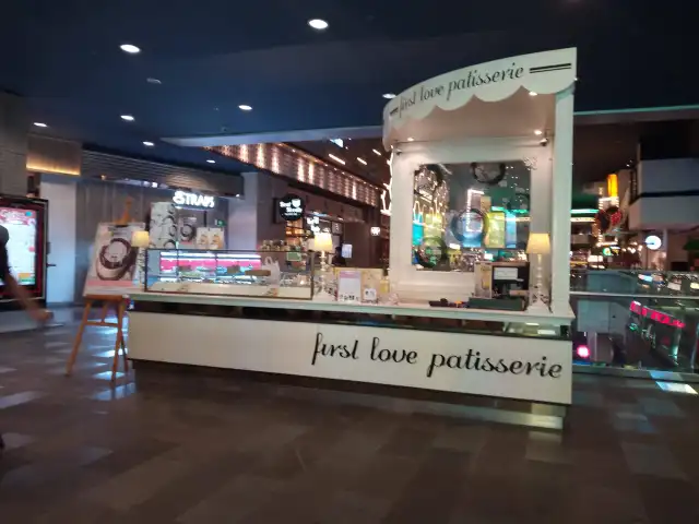 Gambar Makanan First Love Patisserie 17