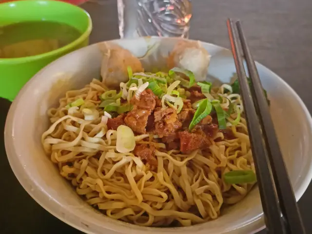 Gambar Makanan Mie Ayam Mukbang 3