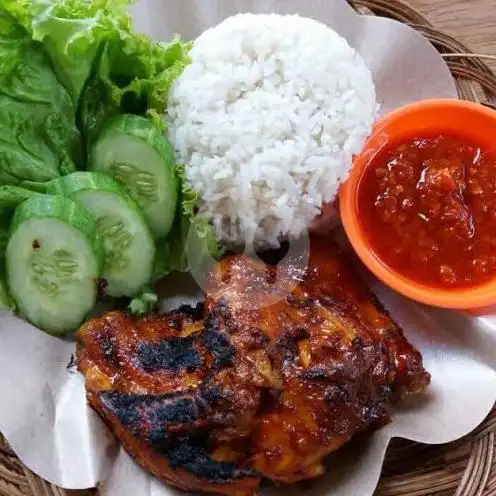 Gambar Makanan Ayam Goreng Tulang Lunak Pak Kustrad, Kebayoran Baru 2