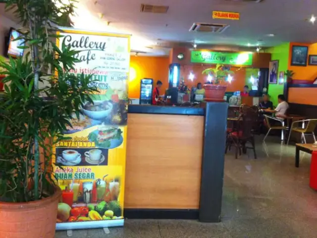 Gallery Cafe