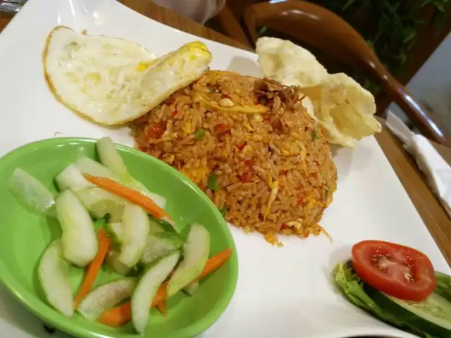 Gambar Makanan Warna Bistro 5